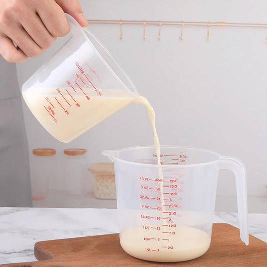 Plastic Measuring Cup